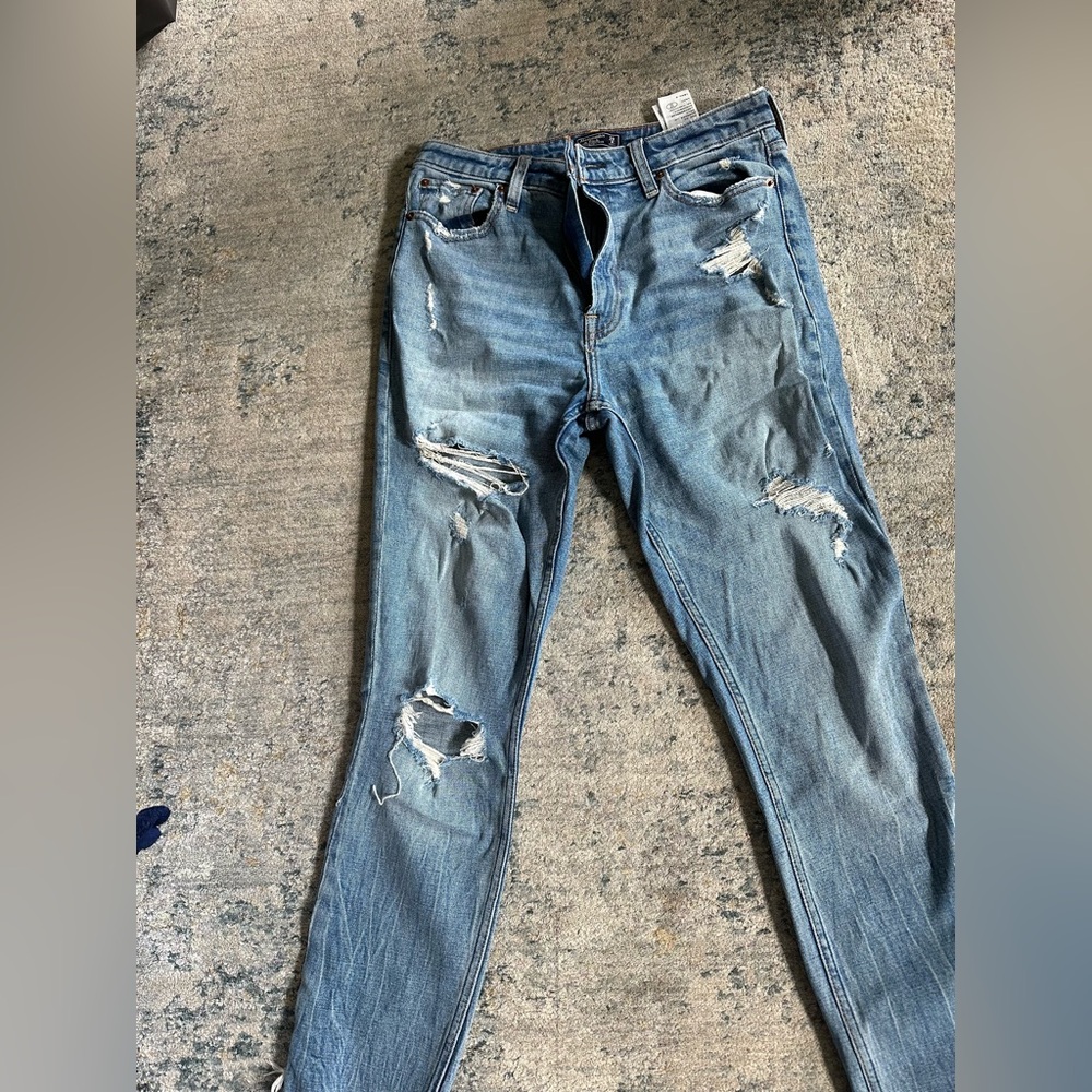 Abercrombie & Fitch Distressed High Rise Jeans Ripped Light Wash Denim